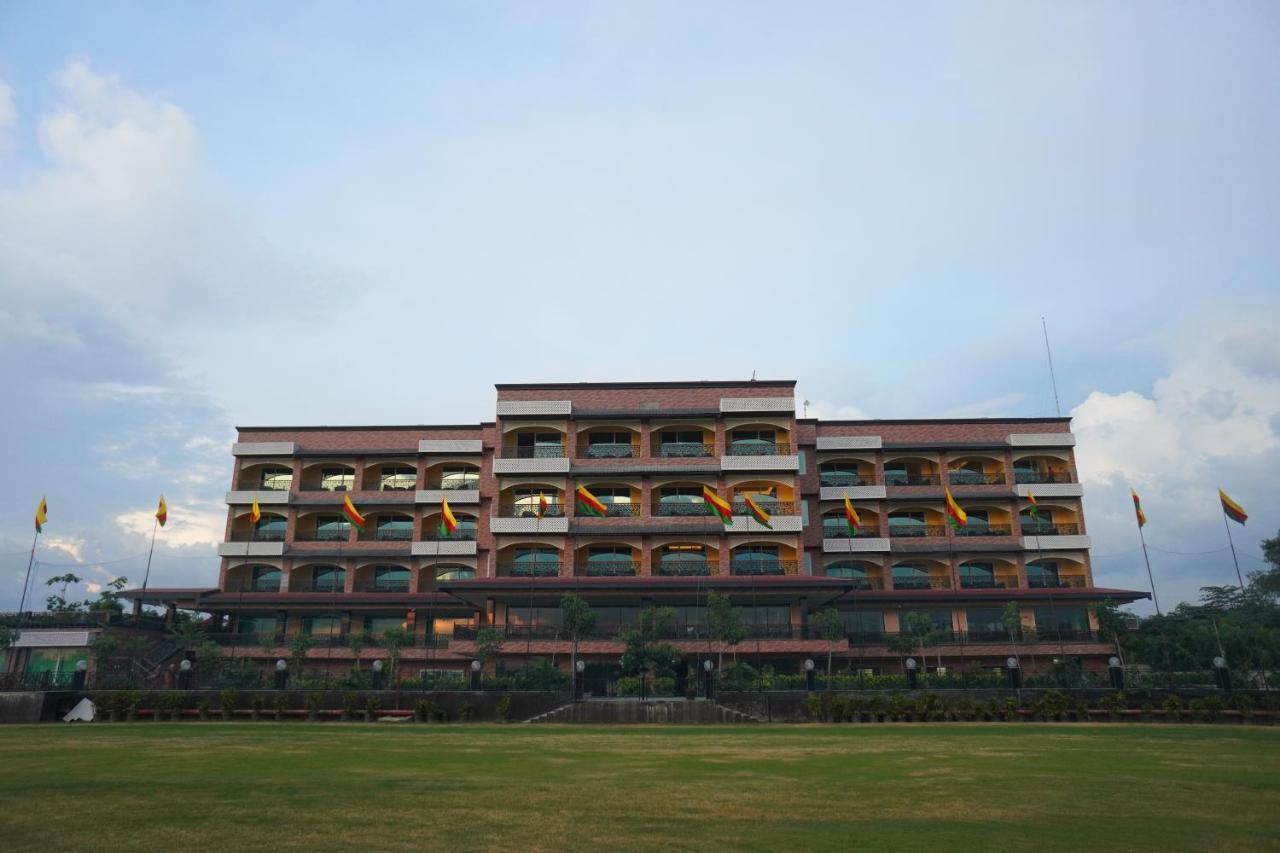 Mayfair Purnea Purnia Zewnętrze zdjęcie